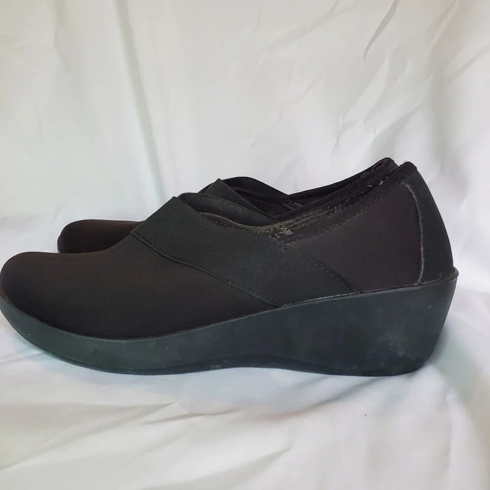 Crocs Dual Comfort Busy Day Loafers Stretch Wedge Shoes Black 202852 Women's 8‎